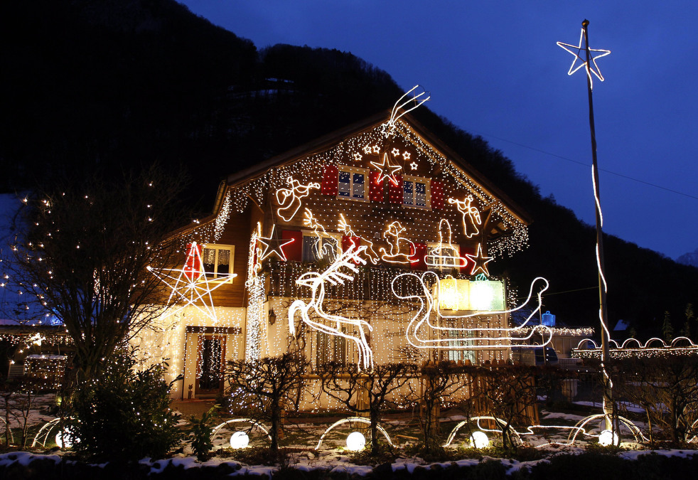 christmas lights_10.jpg